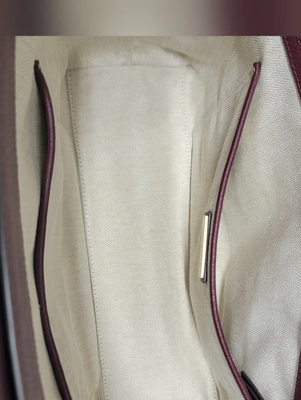 Tory Burch Robinson Pebbled Leather Shoulder Tote Double Strap with Gold Logo